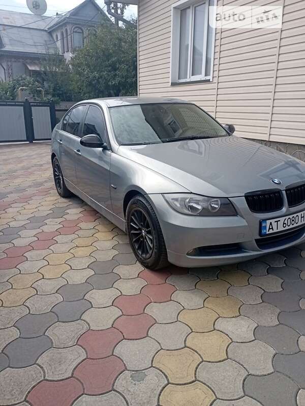 2005 bmw 320i