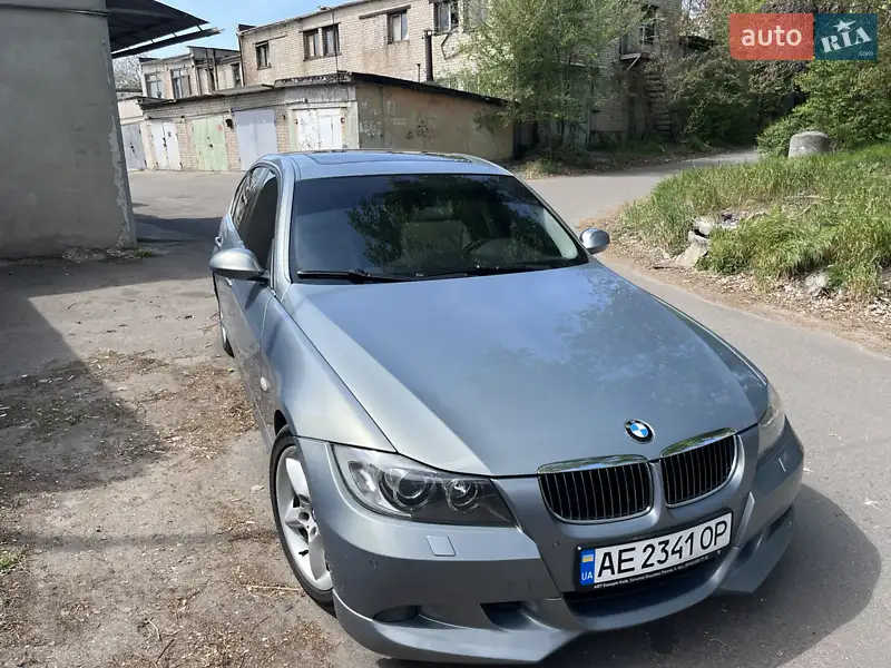 2005 bmw 325i