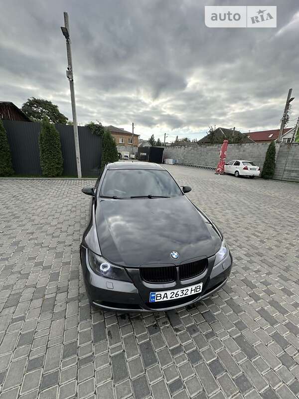 2005 bmw 325i