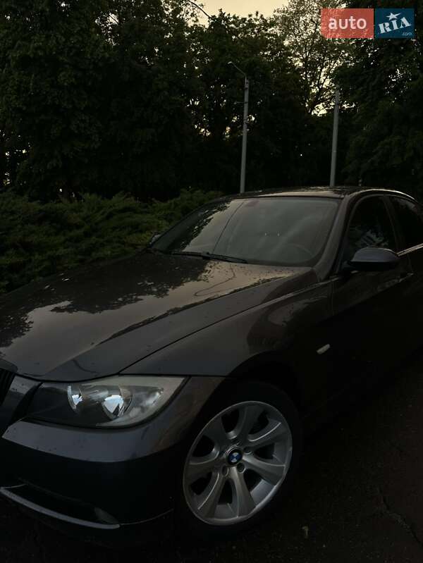 2005 bmw 3 series