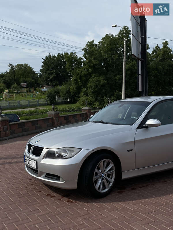 2005 bmw 320d