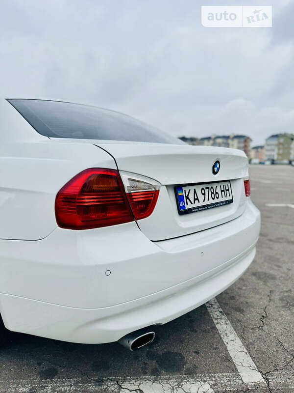 2008 bmw 320i