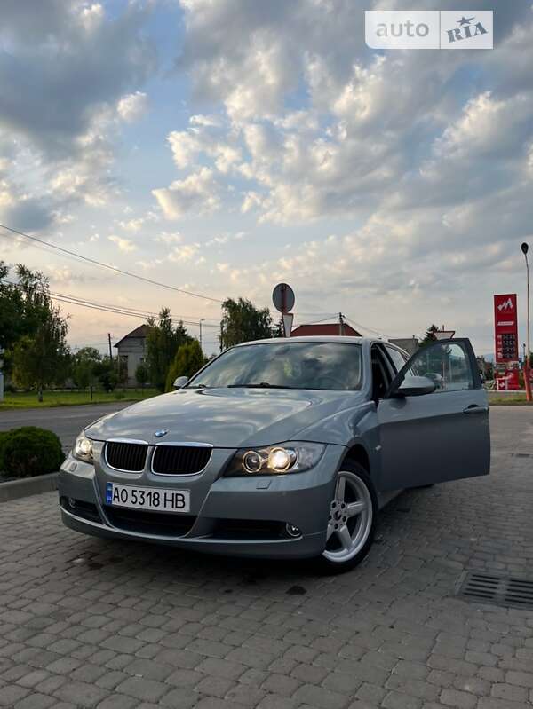 2006 bmw 318i