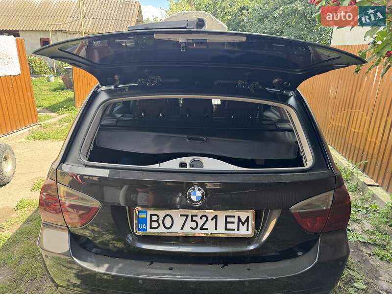 2005 bmw 320i