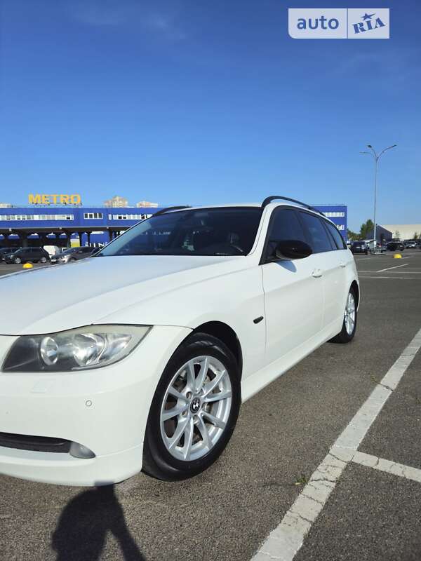 2008 bmw 320i