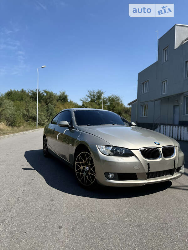 2008 bmw 320i