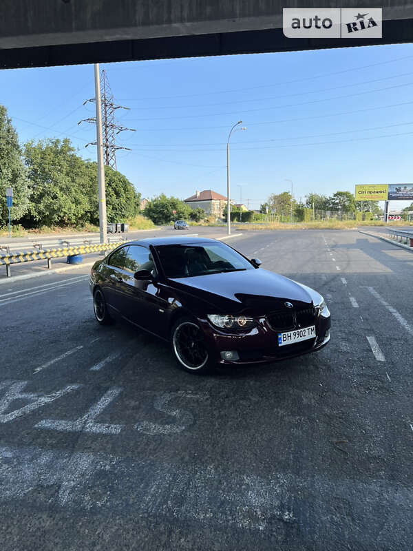 2008 bmw 320i