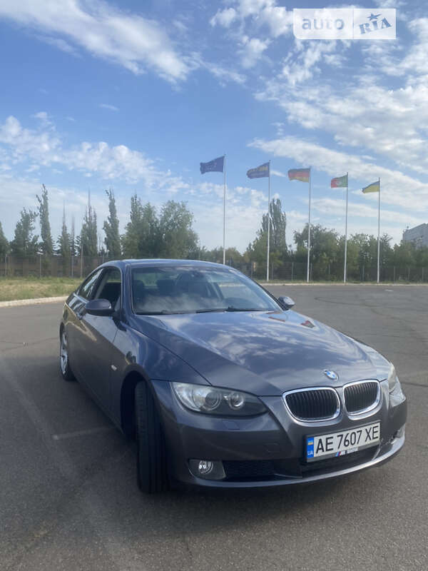 2008 bmw 320i