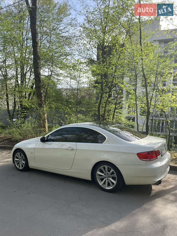 2009 bmw 325i