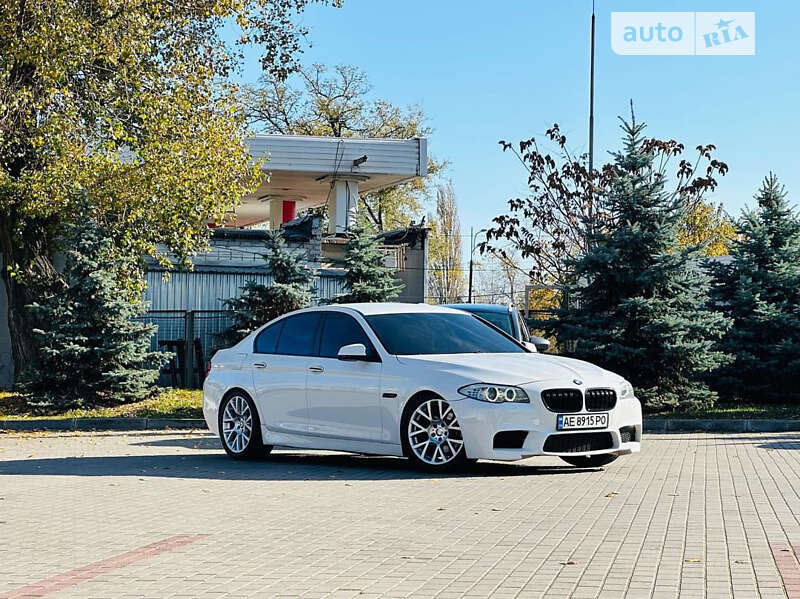 2012 bmw 520i