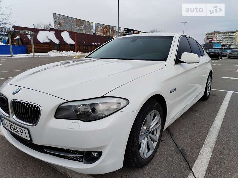 2012 bmw 520i