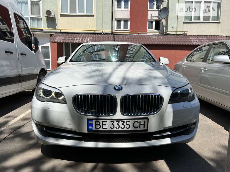 2012 bmw 520i