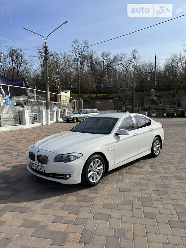 2013 bmw 520i