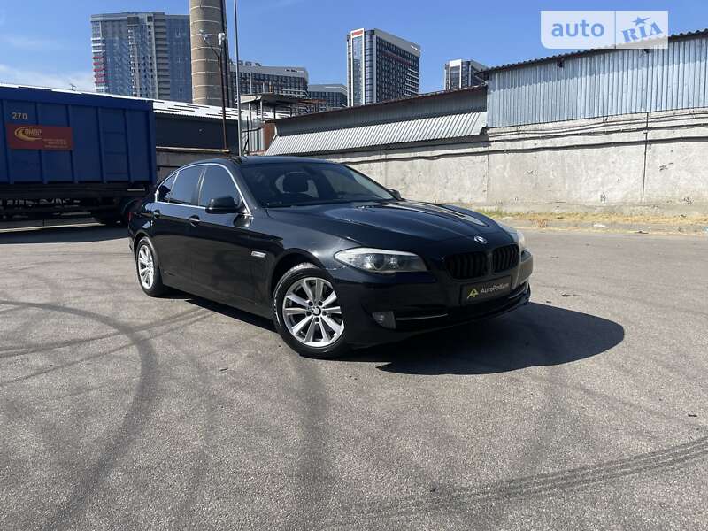 2012 bmw 520i