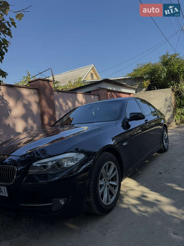 2012 bmw 520i