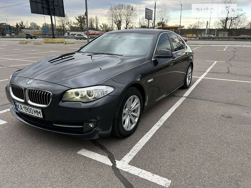 2012 bmw 520i