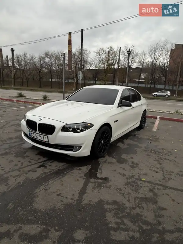 2012 bmw 520i