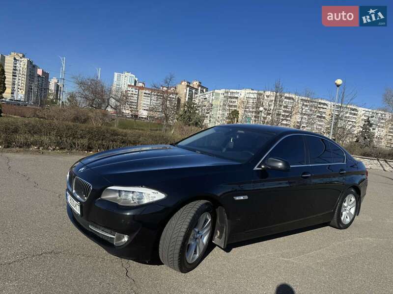 2012 bmw 520i