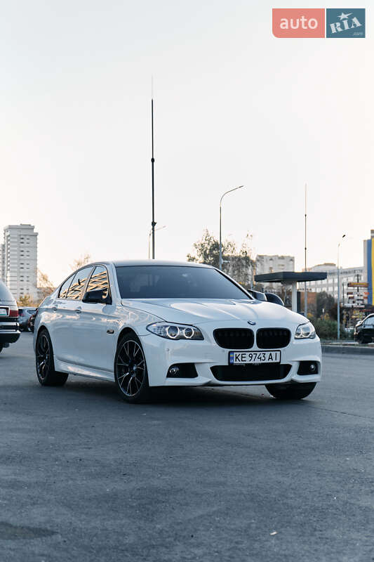 2012 bmw 520i