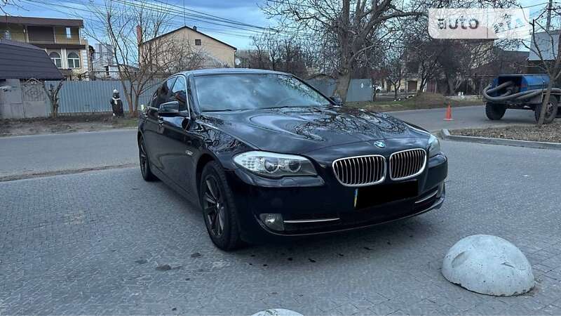 2012 bmw 520i