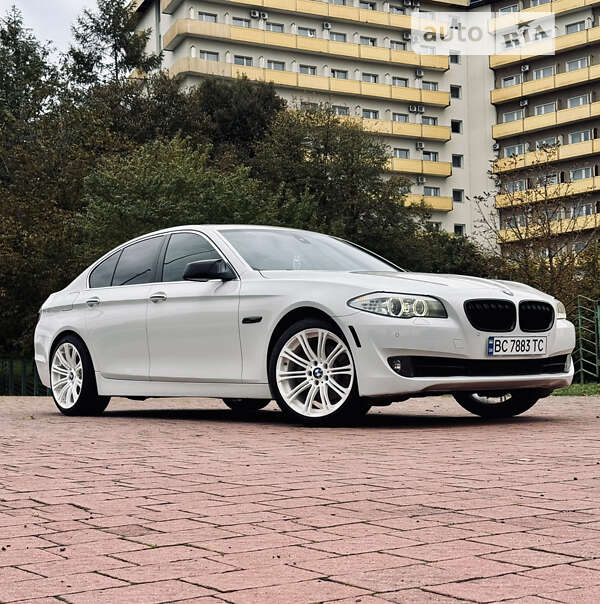 2011 bmw 528i