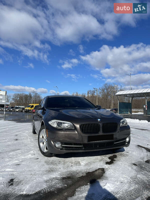 2011 bmw 528i