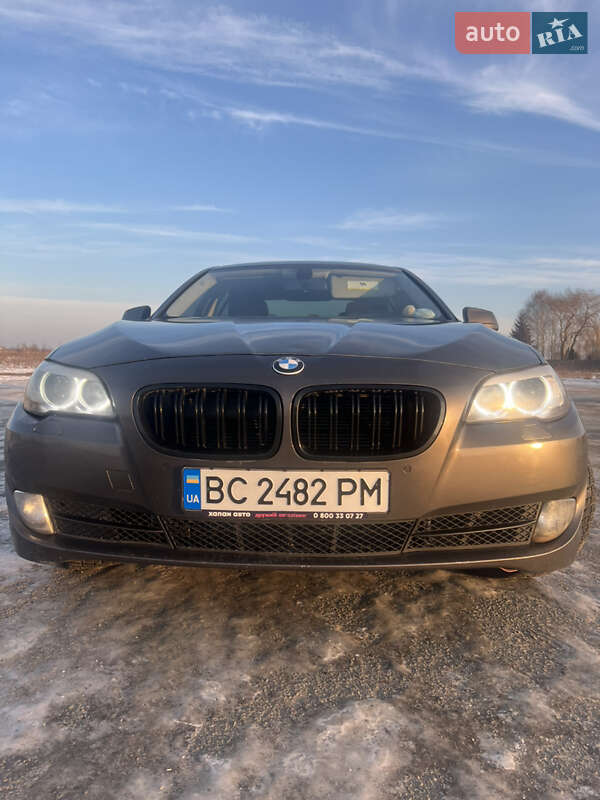 2011 bmw 528