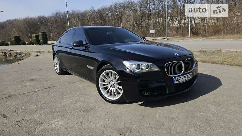 2013 bmw 740i