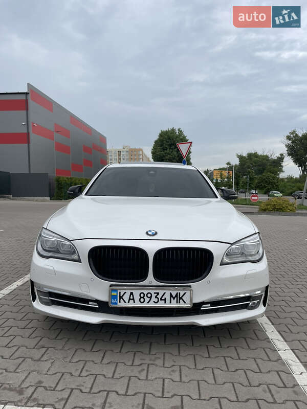 2012 bmw 740d