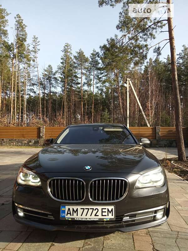 2014 bmw 750i