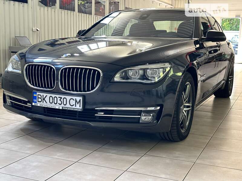 2013 bmw 740 d