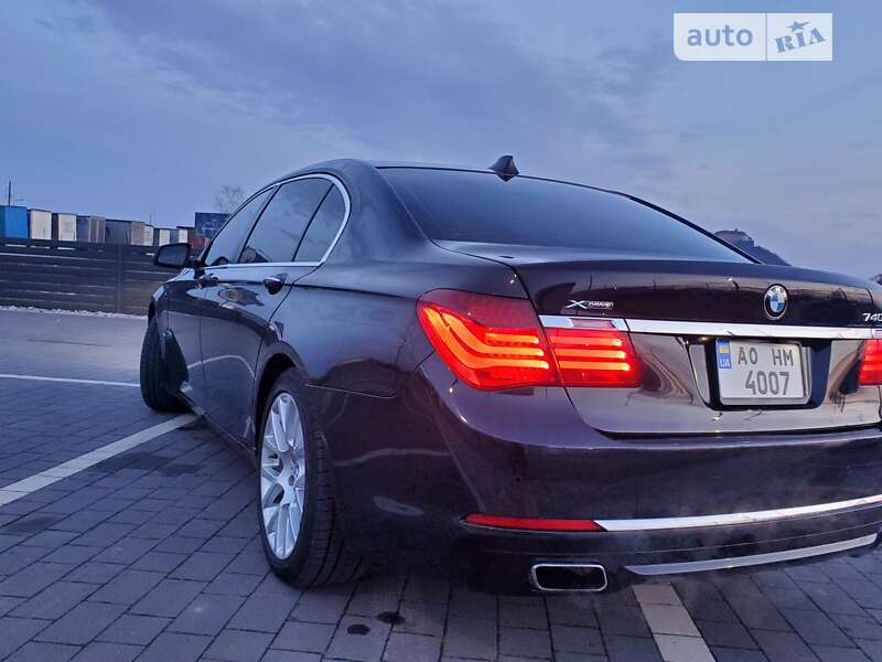 2013 bmw 740 li