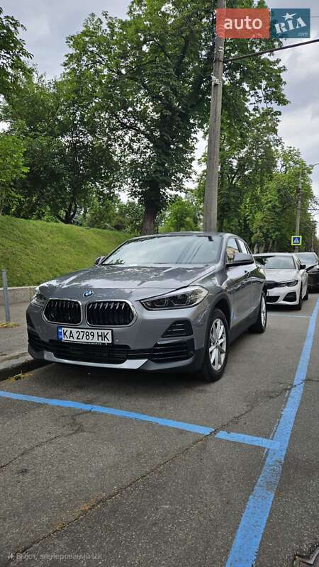 2022 bmw x2