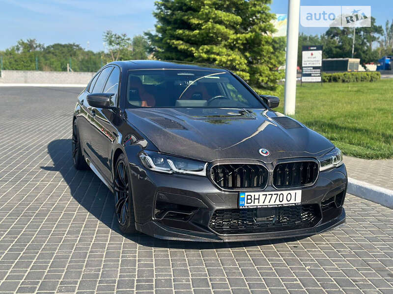 2022 bmw m5