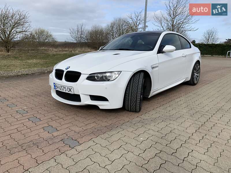 2011 bmw m3