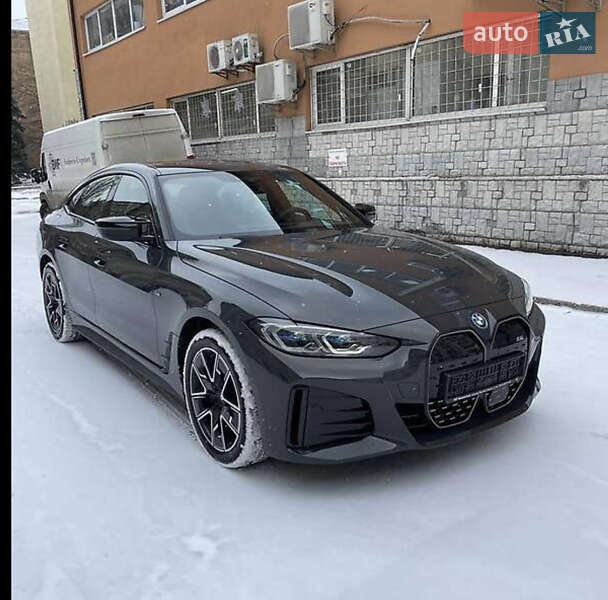 2022 bmw i4 m50