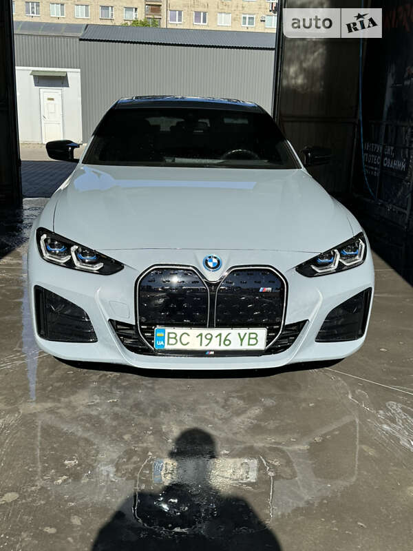 2022 bmw i4