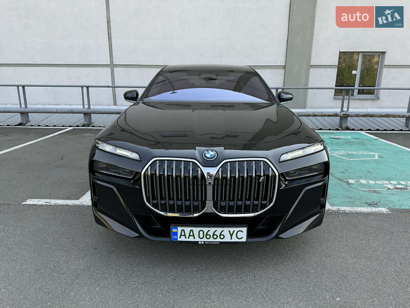 2022 bmw i7