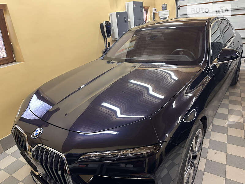 2022 bmw i7