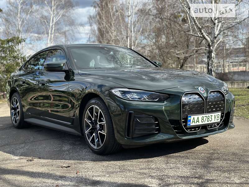 2022 bmw i4