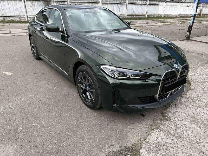 2023 bmw i4