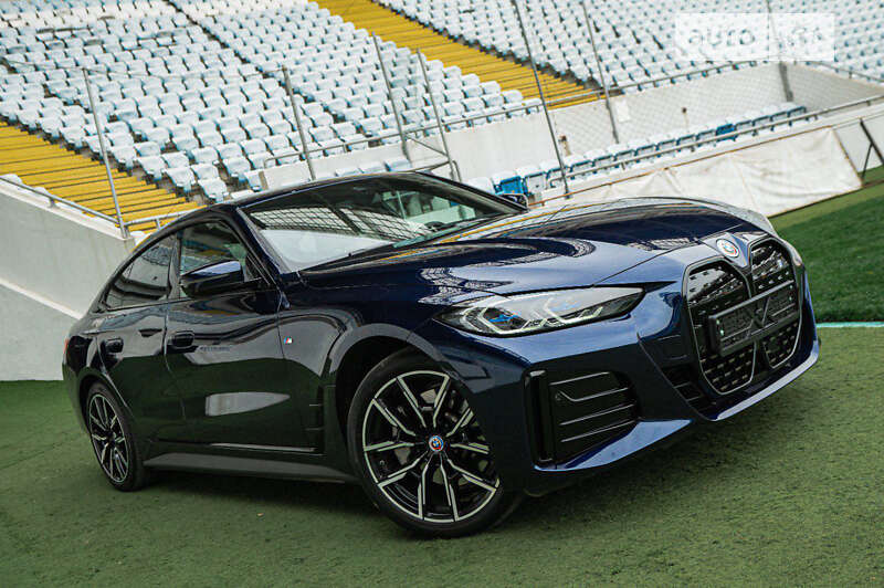 2022 bmw i4