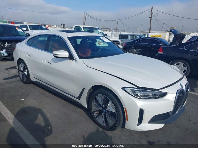 2022 bmw i4