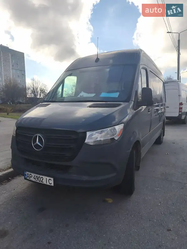 2019 mercedes-benz sprinter-2500