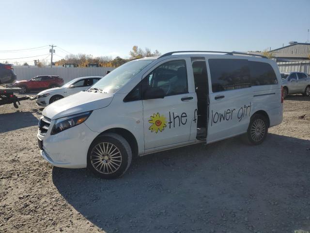 2017 mercedes-benz metris