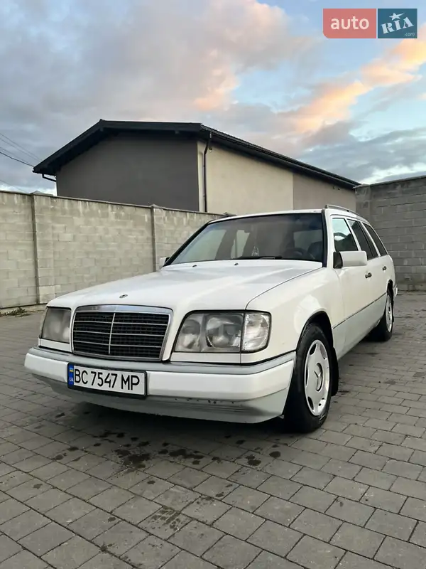 1995 mercedes-benz e-300t-d