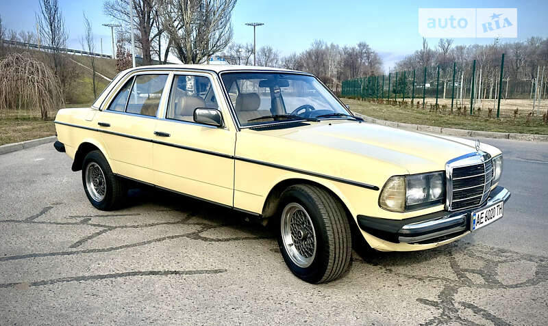 1980 mercedes-benz 250