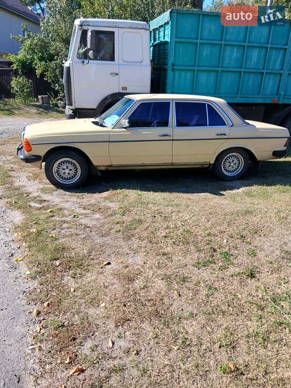 1983 mercedes-benz 200 d