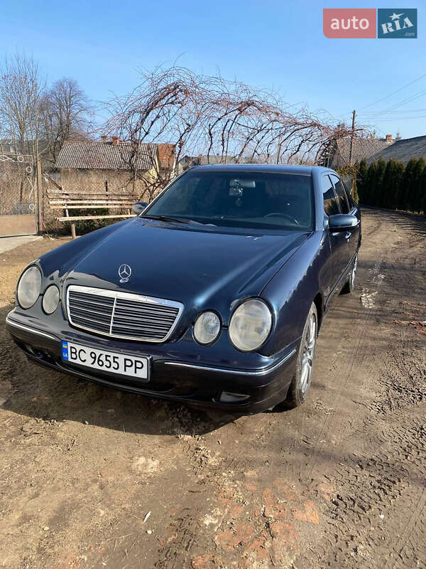 2000 mercedes-benz 210