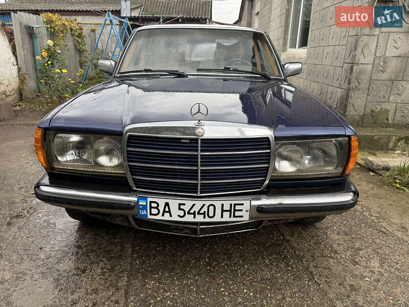 1982 mercedes-benz 300d